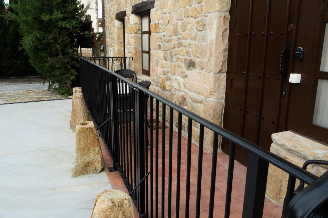 Posada Y Apartamentos Trebuesto De Guriezo Kültér fotó