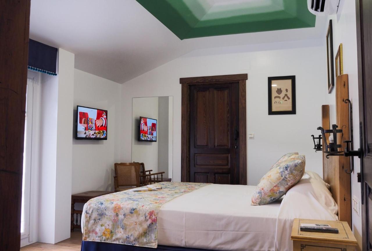 Posada Y Apartamentos Trebuesto De Guriezo Kültér fotó