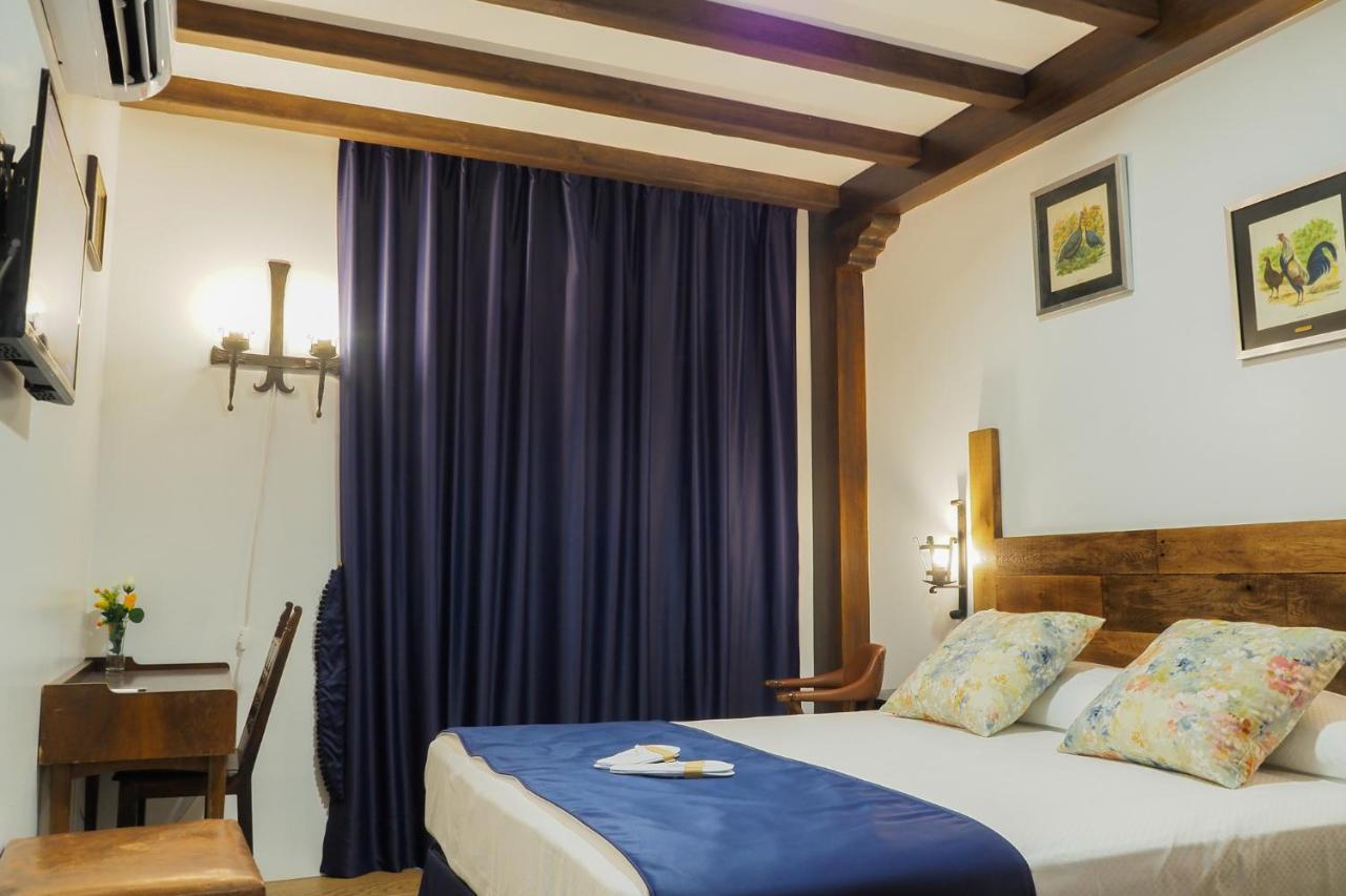 Posada Y Apartamentos Trebuesto De Guriezo Kültér fotó