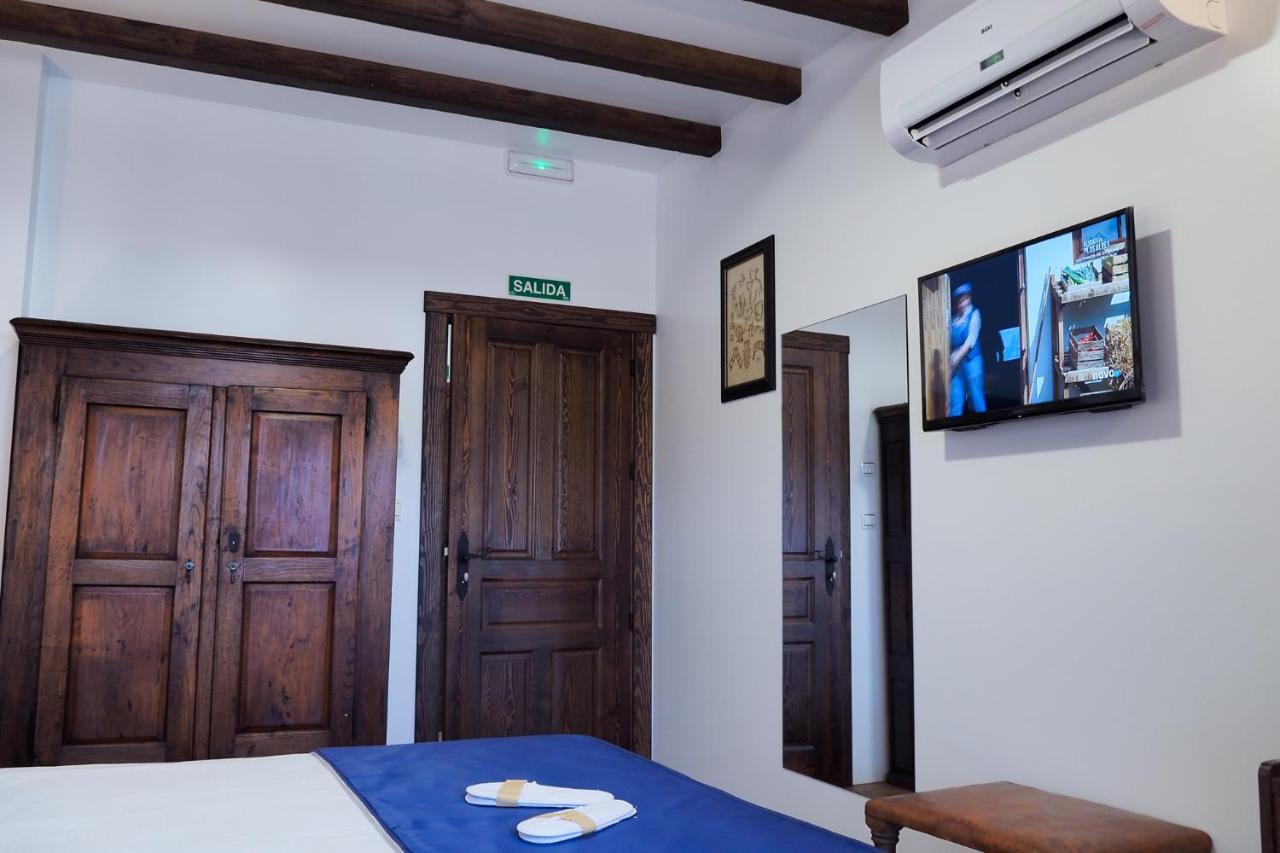 Posada Y Apartamentos Trebuesto De Guriezo Kültér fotó