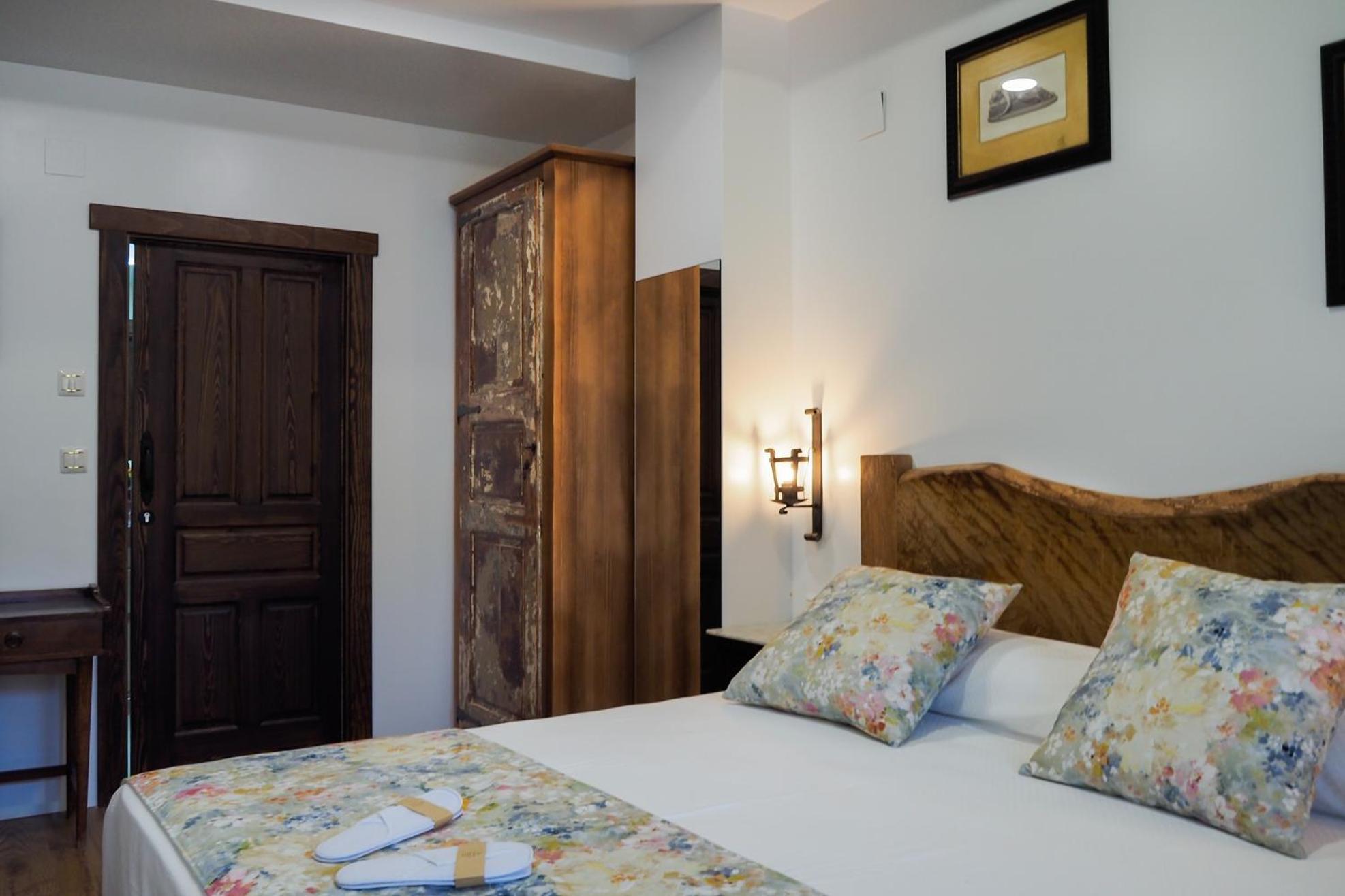 Posada Y Apartamentos Trebuesto De Guriezo Kültér fotó