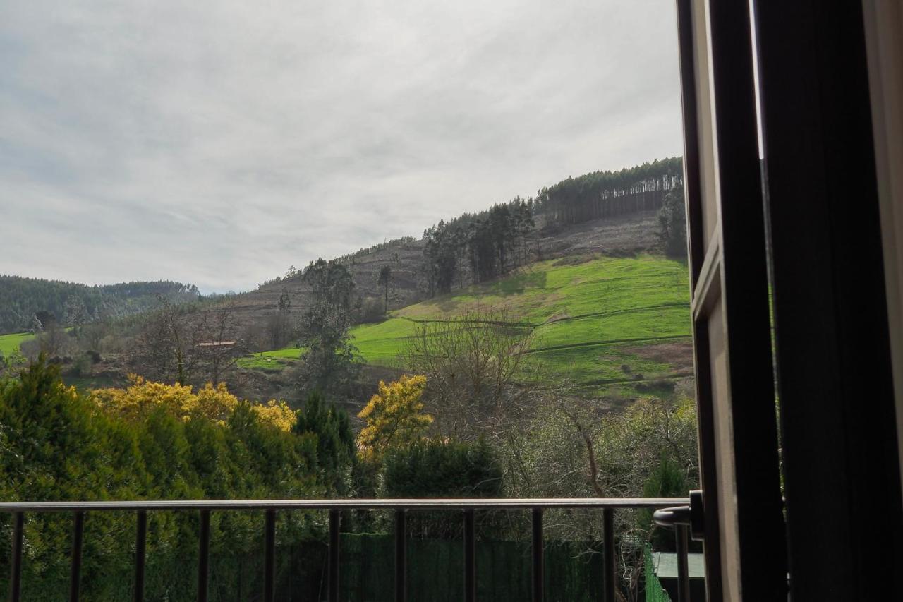 Posada Y Apartamentos Trebuesto De Guriezo Kültér fotó