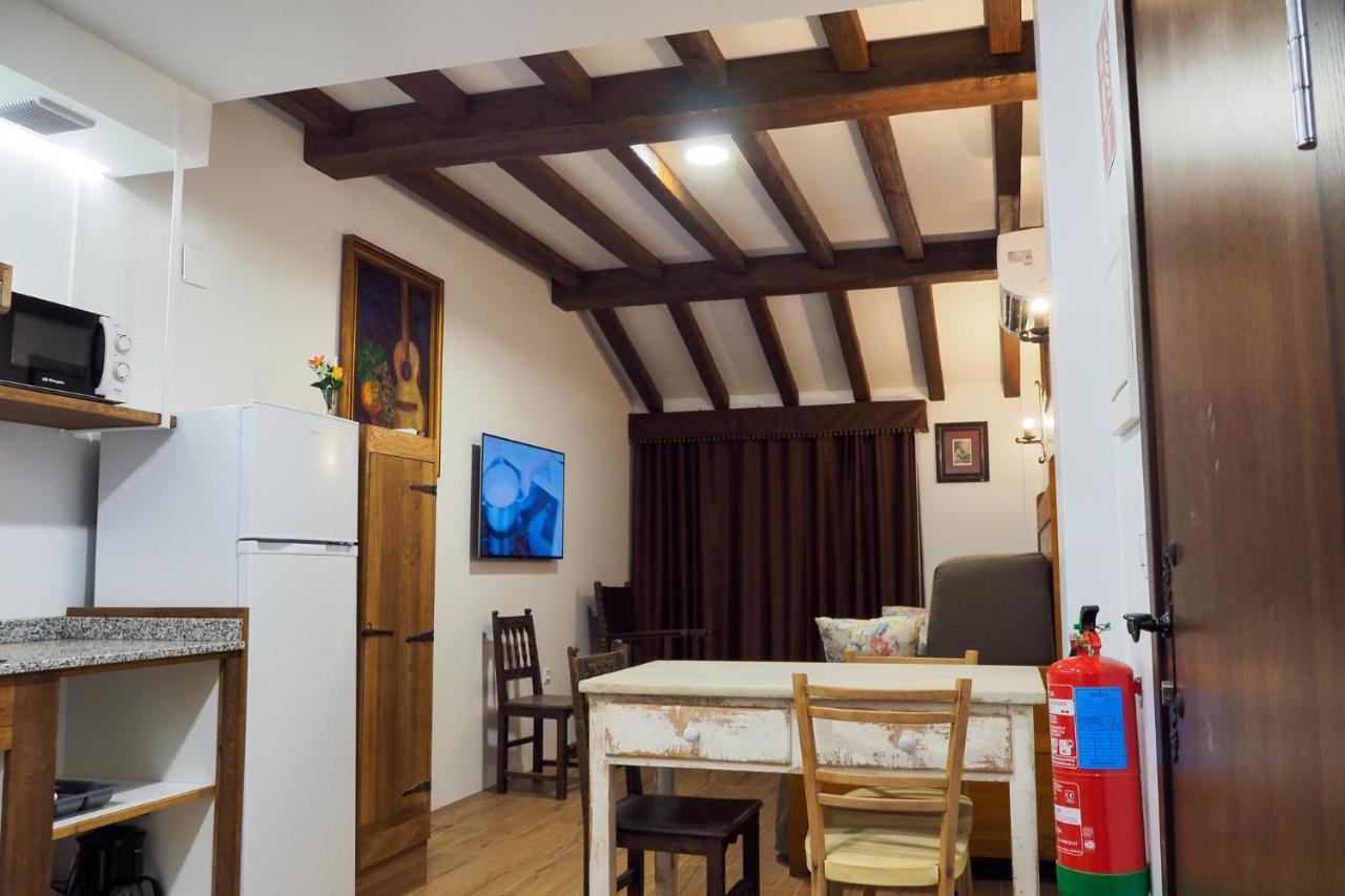 Posada Y Apartamentos Trebuesto De Guriezo Kültér fotó