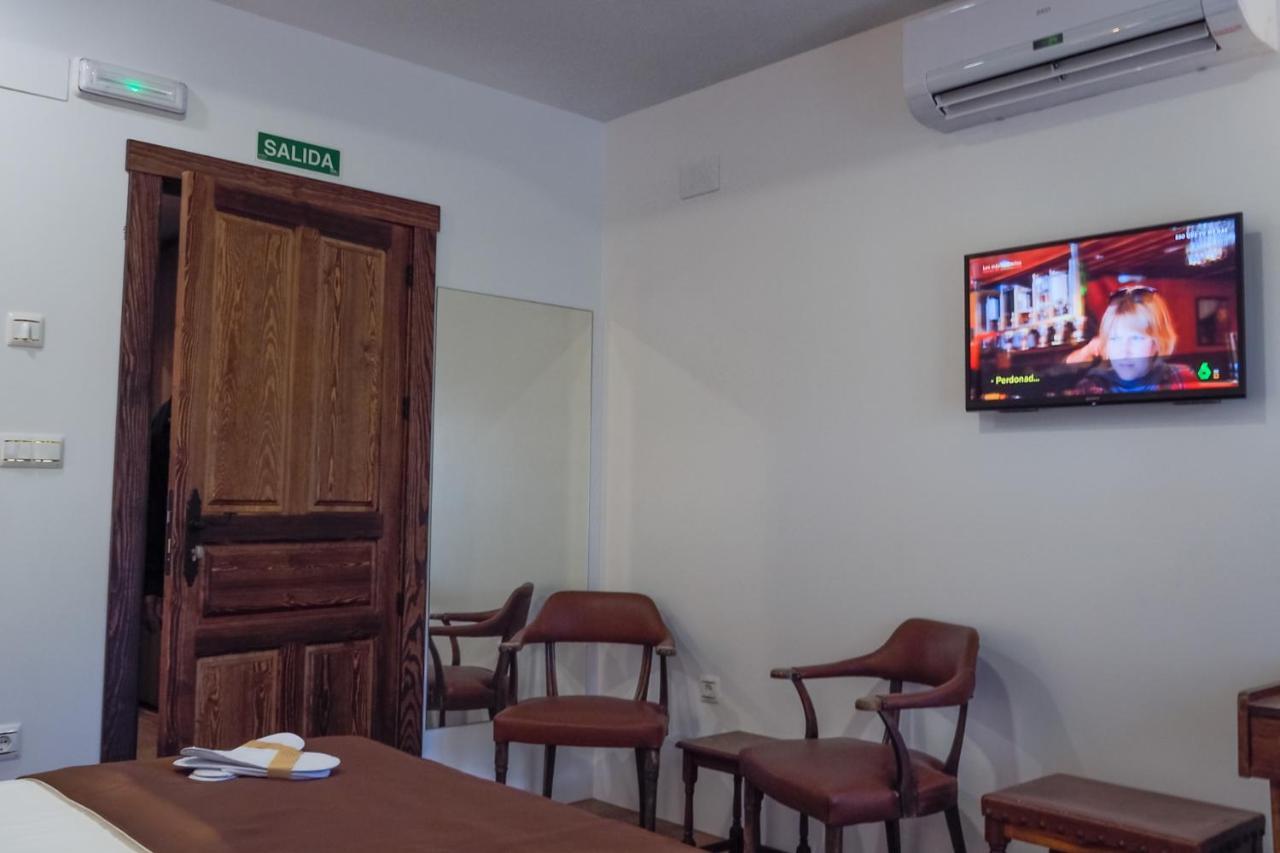 Posada Y Apartamentos Trebuesto De Guriezo Kültér fotó